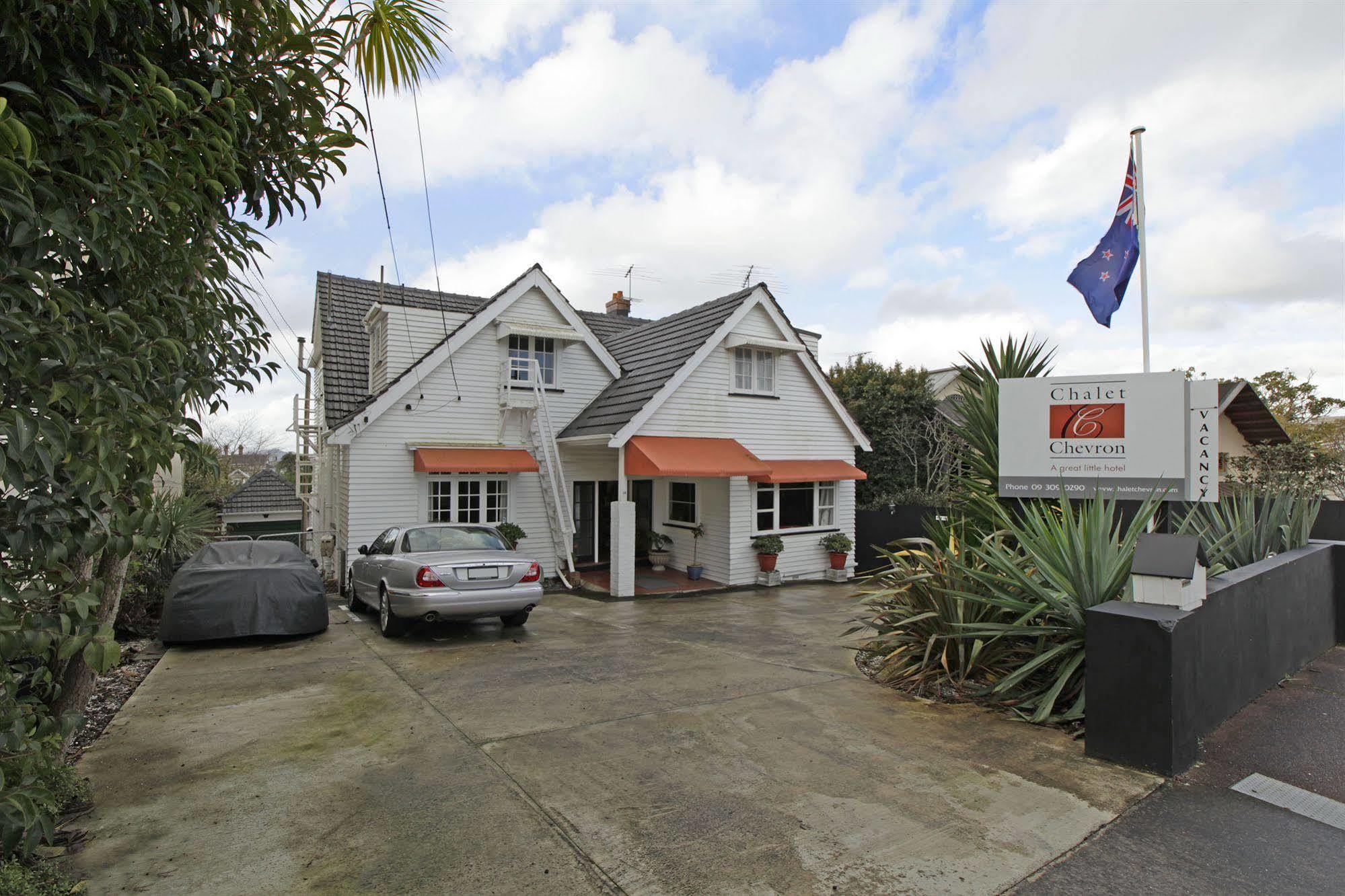 Chalet Chevron B&B Hotel Auckland Buitenkant foto